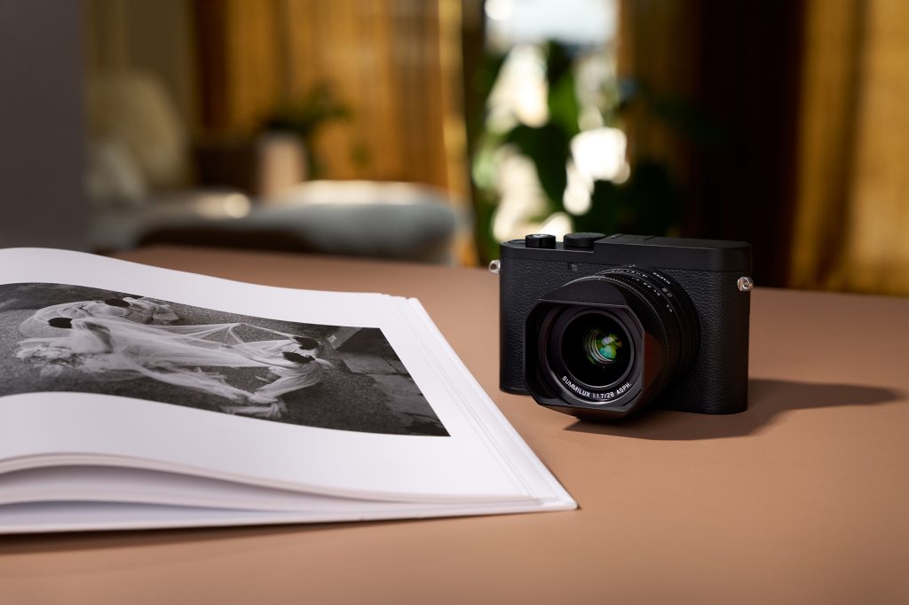 leica_q3_monochrom_celebrate_lores_02